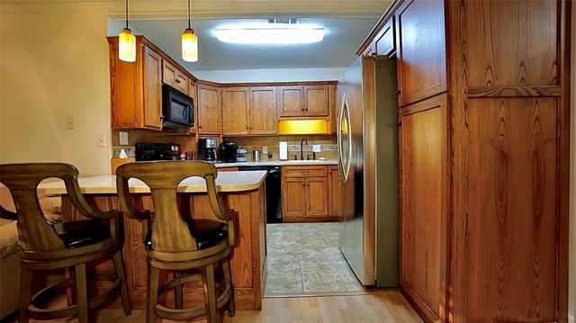 123 Forest Oaks Drive, Gun Barrel City, TX 75156