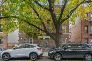 3142 34th Street, Astoria, NY 11106