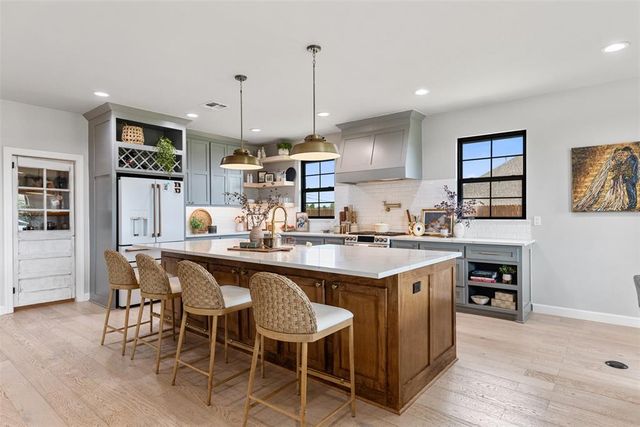 5409 Heidelberg Drive, Mustang, OK 73064