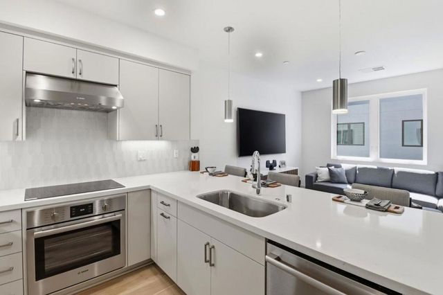 1107 Juana Court, Palo Alto, CA 94303