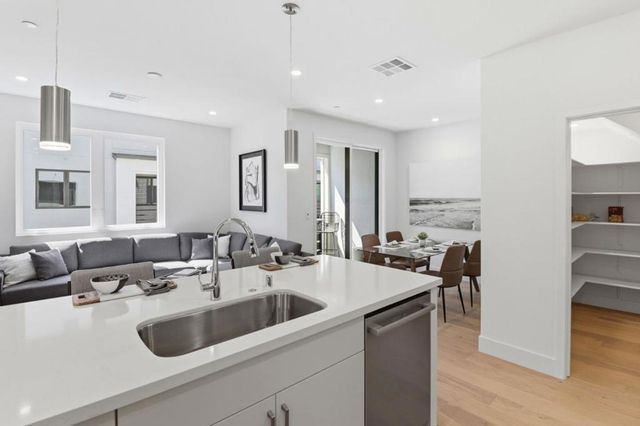1107 Juana Court, Palo Alto, CA 94303