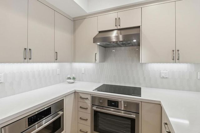 1107 Juana Court, Palo Alto, CA 94303
