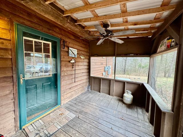 404 Bone Island Road, Melbourne, AR 72556