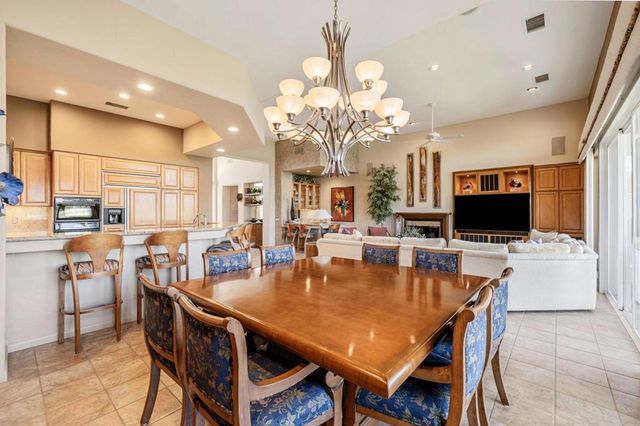 428 Tomahawk Drive, Palm Desert, CA 92211