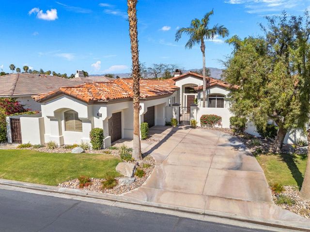 428 Tomahawk Drive, Palm Desert, CA 92211