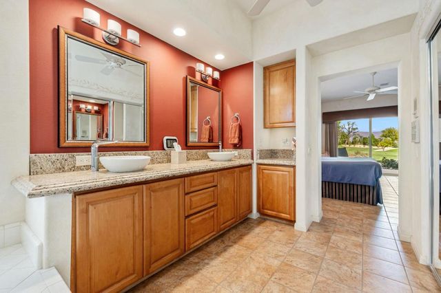 428 Tomahawk Drive, Palm Desert, CA 92211