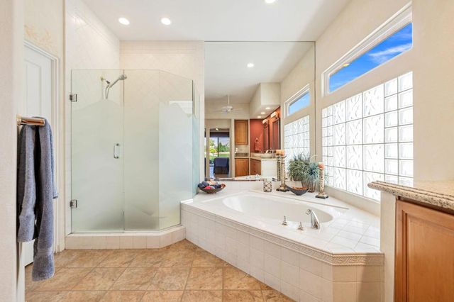 428 Tomahawk Drive, Palm Desert, CA 92211