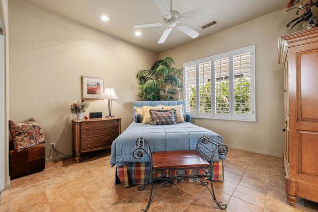 428 Tomahawk Drive, Palm Desert, CA 92211