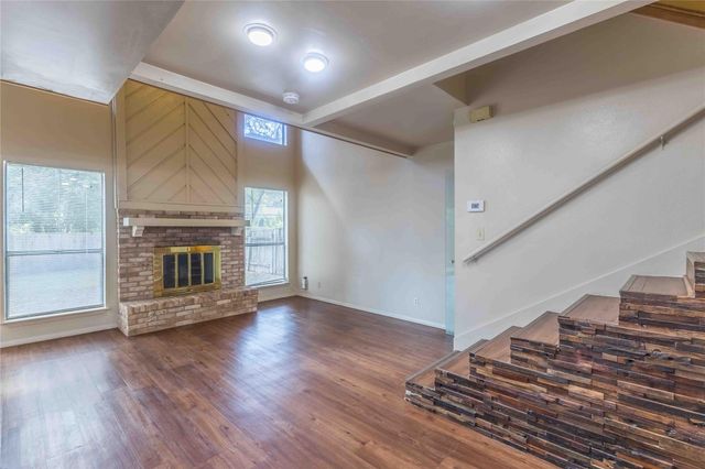 3901 Knollwood DR B, Austin, TX 78731