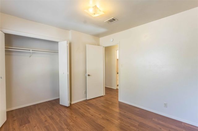 3901 Knollwood DR B, Austin, TX 78731