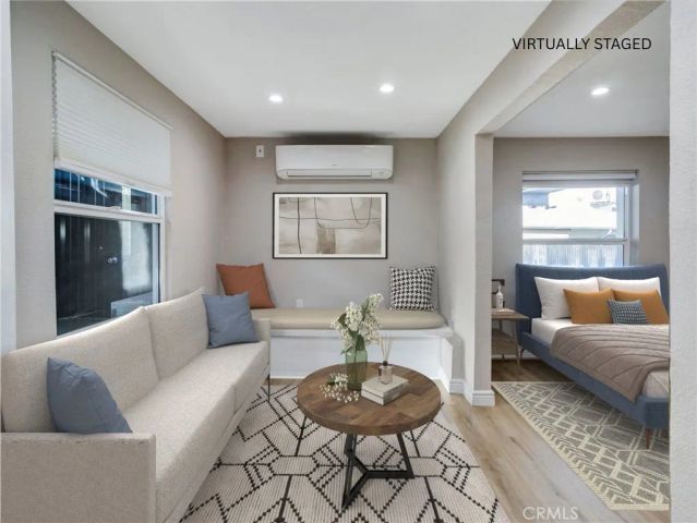 985 Dexter Street, Los Angeles, CA 90042