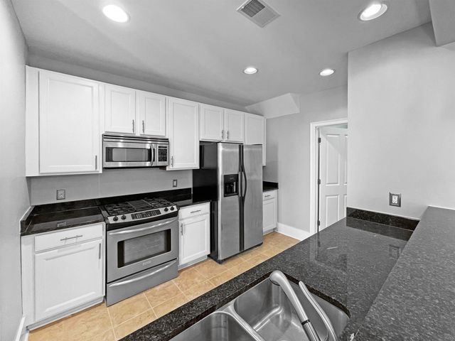 620 Tennessee St Apt 102, Memphis, TN 38103