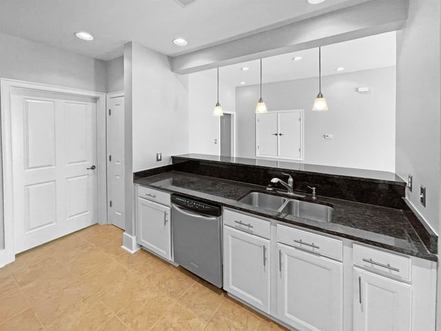 620 Tennessee St Apt 102, Memphis, TN 38103