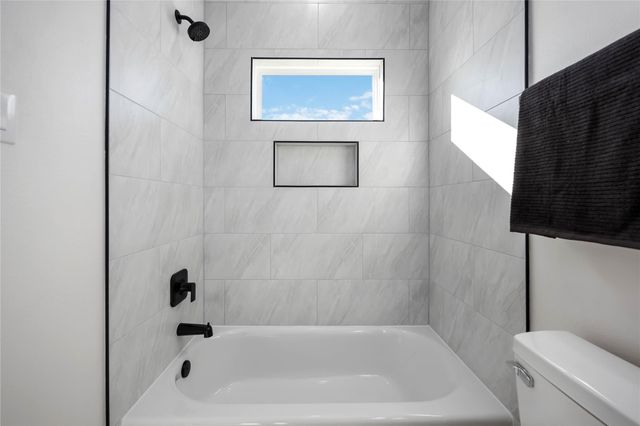 5523 Haight Street B, Houston, TX 77028