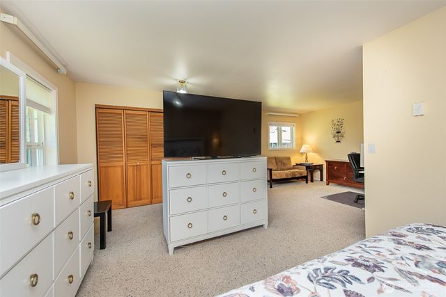 608 Reservoir Road, Sequim, WA 98382