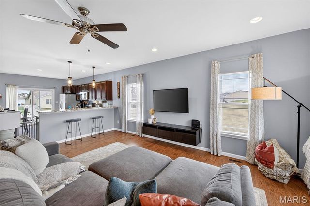 1006 Sweet River Drive, O'fallon, MO 63366