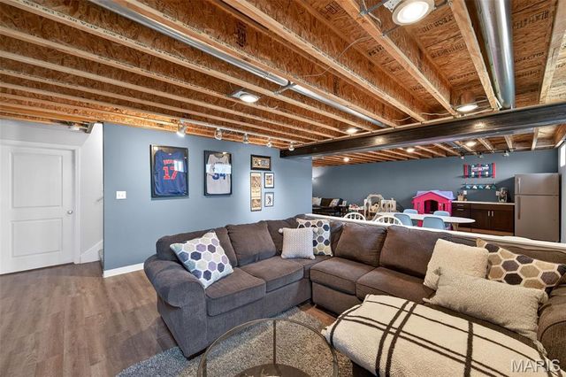 1006 Sweet River Drive, O'fallon, MO 63366