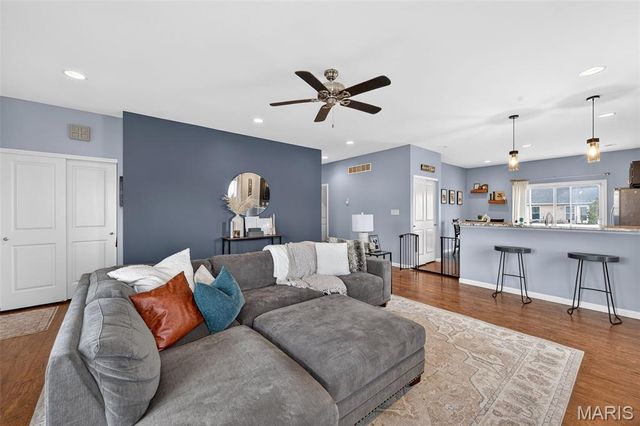 1006 Sweet River Drive, O'fallon, MO 63366