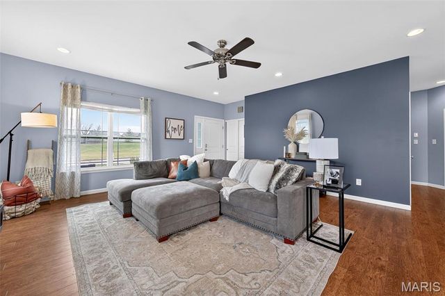 1006 Sweet River Drive, O'fallon, MO 63366