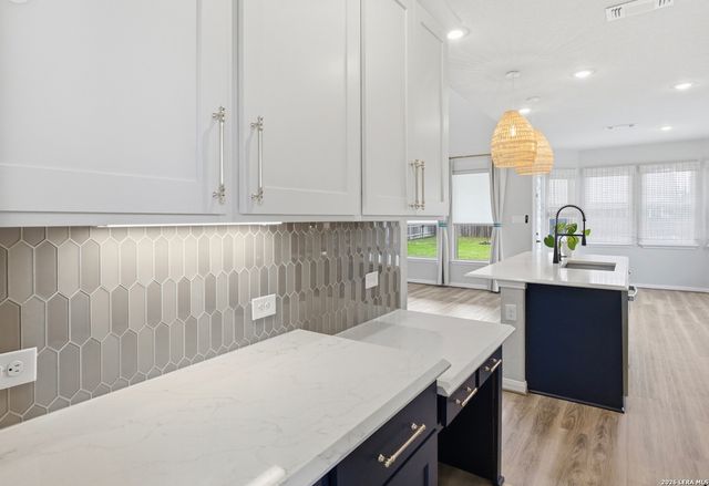 10051 Mulhouse Dr, Schertz, TX 78154