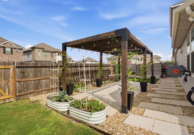 10051 Mulhouse Dr, Schertz, TX 78154