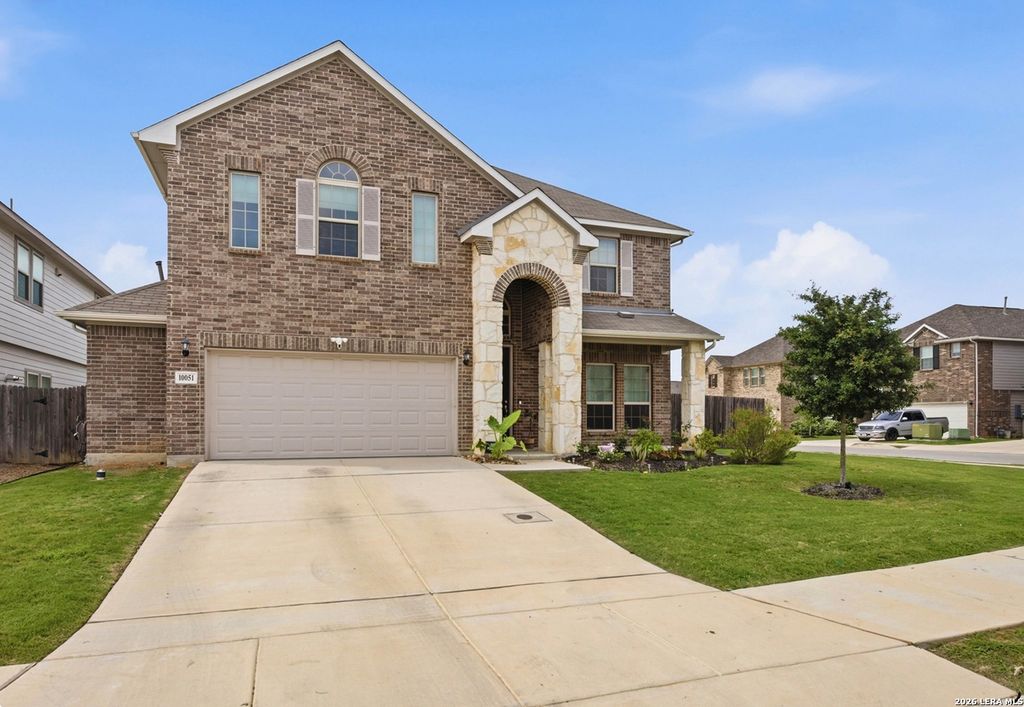 10051 Mulhouse Dr, Schertz, TX 78154
