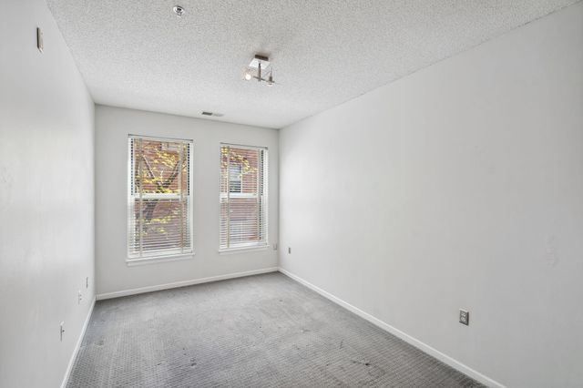 675 N 1st Street 407, Minneapolis, MN 55401