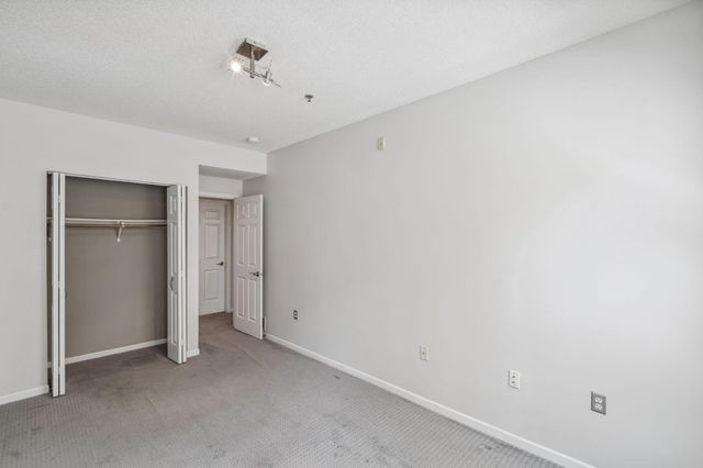 675 N 1st Street 407, Minneapolis, MN 55401