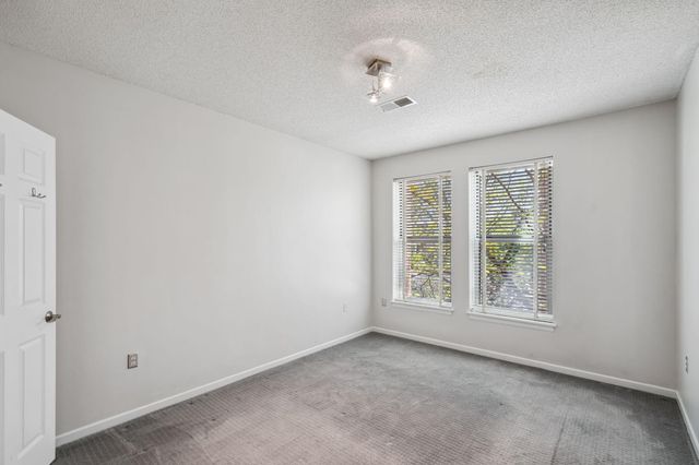 675 N 1st Street 407, Minneapolis, MN 55401