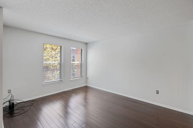 675 N 1st Street 407, Minneapolis, MN 55401