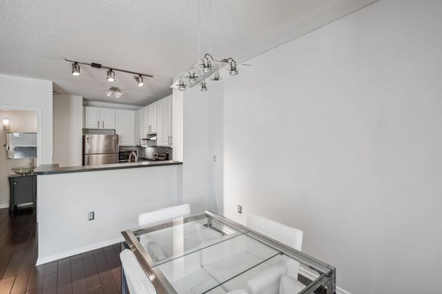 675 N 1st Street 407, Minneapolis, MN 55401