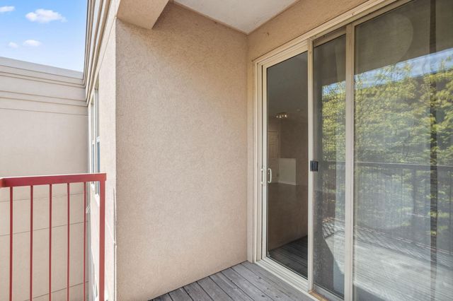 675 N 1st Street 407, Minneapolis, MN 55401