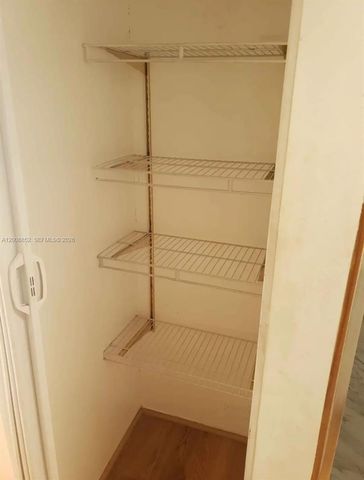 1085 NW 185th Ter RV, Miami Gardens, FL 33169