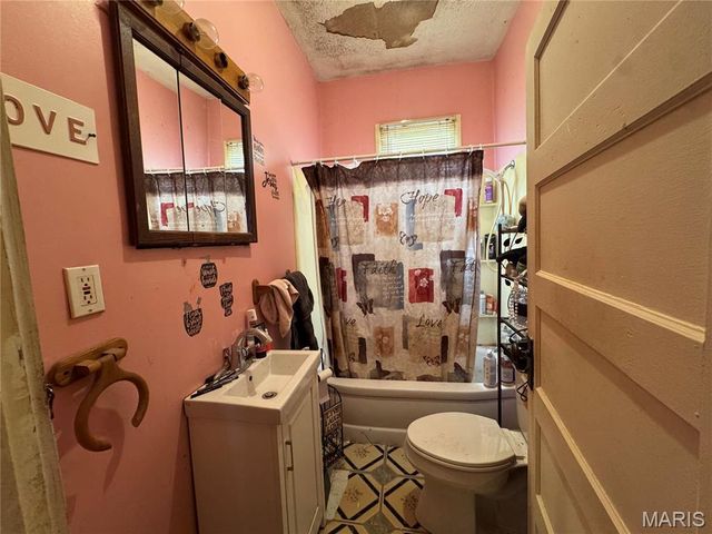 806 E 1st Street, Salem, MO 65560