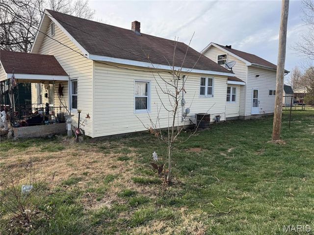 806 E 1st Street, Salem, MO 65560