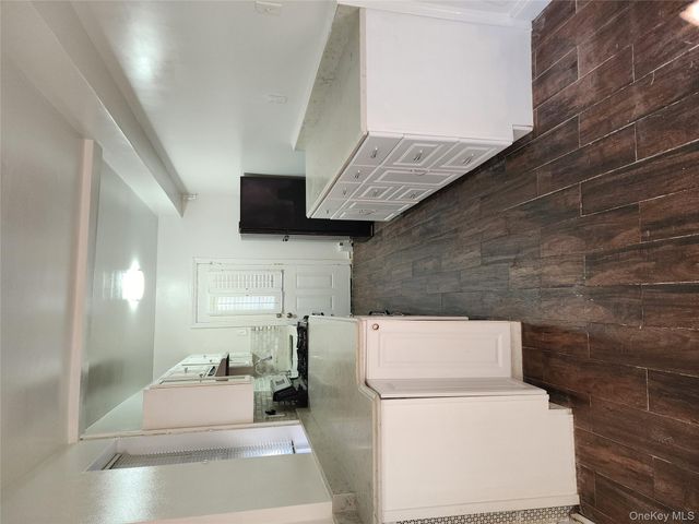 1609 Colden Avenue 1, Bronx, NY 10462