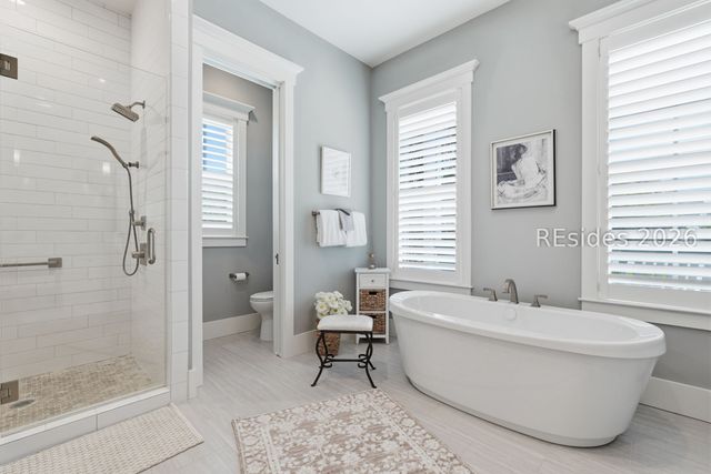 165 Farnsleigh Ave, Bluffton, SC 29910