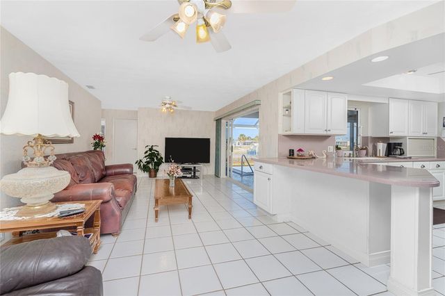 782 SPRING LAKE BOULEVARD NW, Port Charlotte, FL 33952