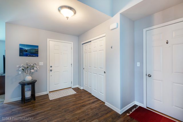 308 Fieldstone Drive, Woodstock, IL 60098