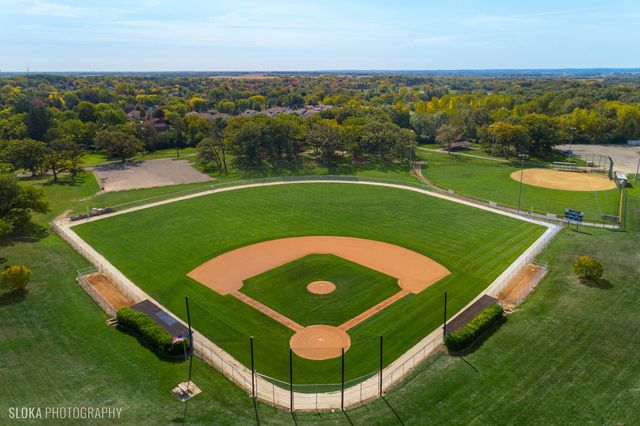 308 Fieldstone Drive, Woodstock, IL 60098