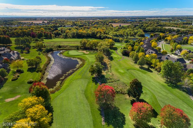 308 Fieldstone Drive, Woodstock, IL 60098