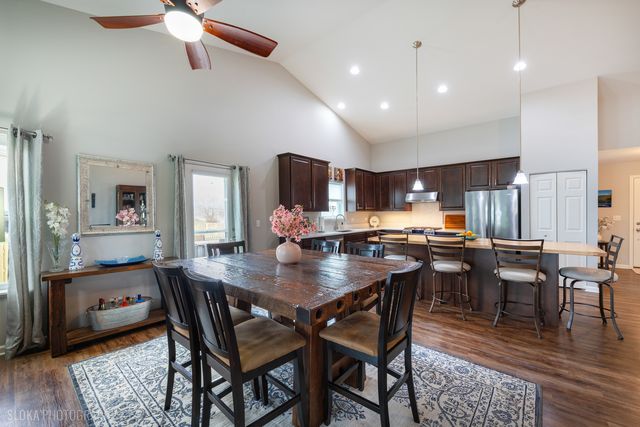 308 Fieldstone Drive, Woodstock, IL 60098