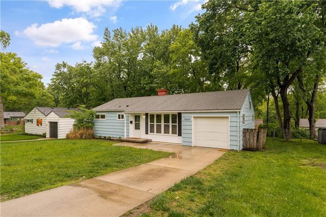 7840 Ash Street, Prairie Village, KS 66208