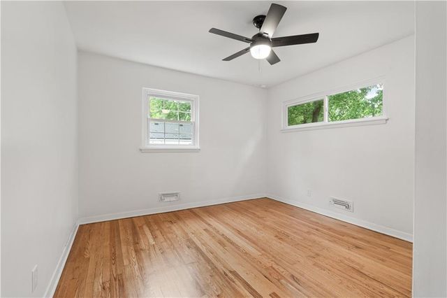 7840 Ash Street, Prairie Village, KS 66208