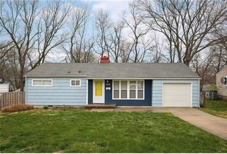 7840 Ash Street, Prairie Village, KS 66208
