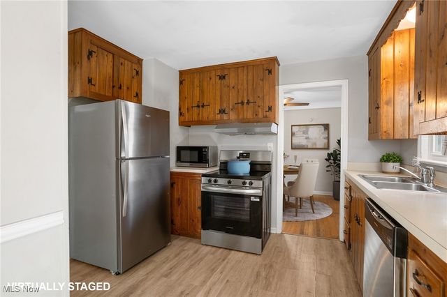 273 E 208th Street, Euclid, OH 44123