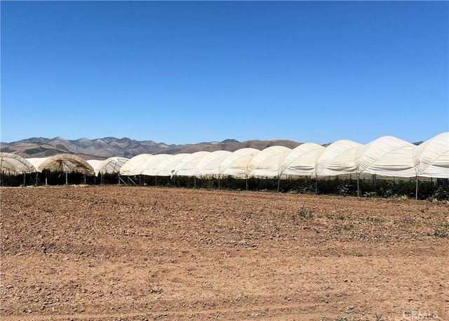 3480 Orcutt Garey Road, Santa Maria, CA 93454