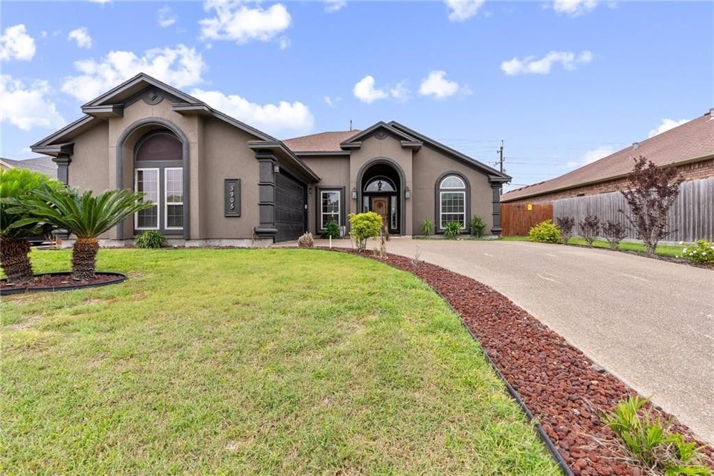 3905 Elvis Dr, Corpus Christi, TX 78414