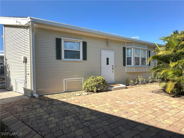 4501 Mayflower WAY E, Estero, FL 33928