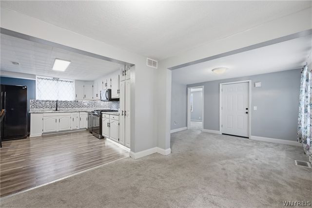 44 Pound Street, Lockport City, NY 14094